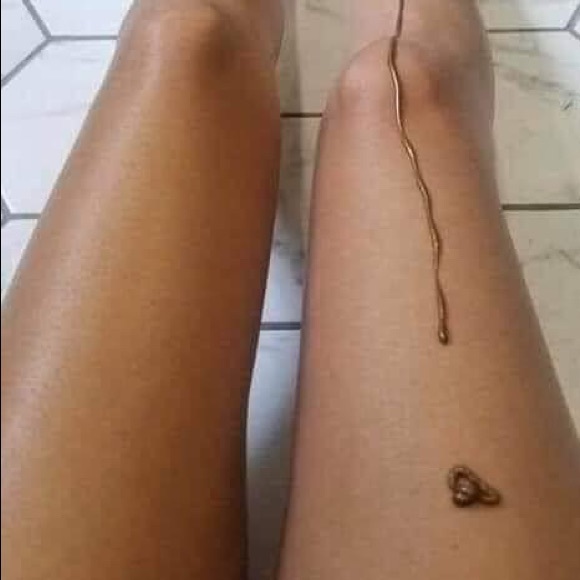 THE BEST Sunless Tanner 😎👙and the best whitening toothpaste bundle special! - Picture 7 of 10